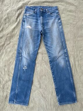 Wrangler | 34x36 Distressed Stained Work Jeans